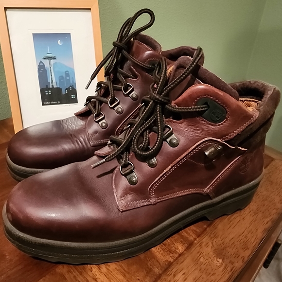 Women's Timberland Leather Boots EUC - Picture 1 of 4